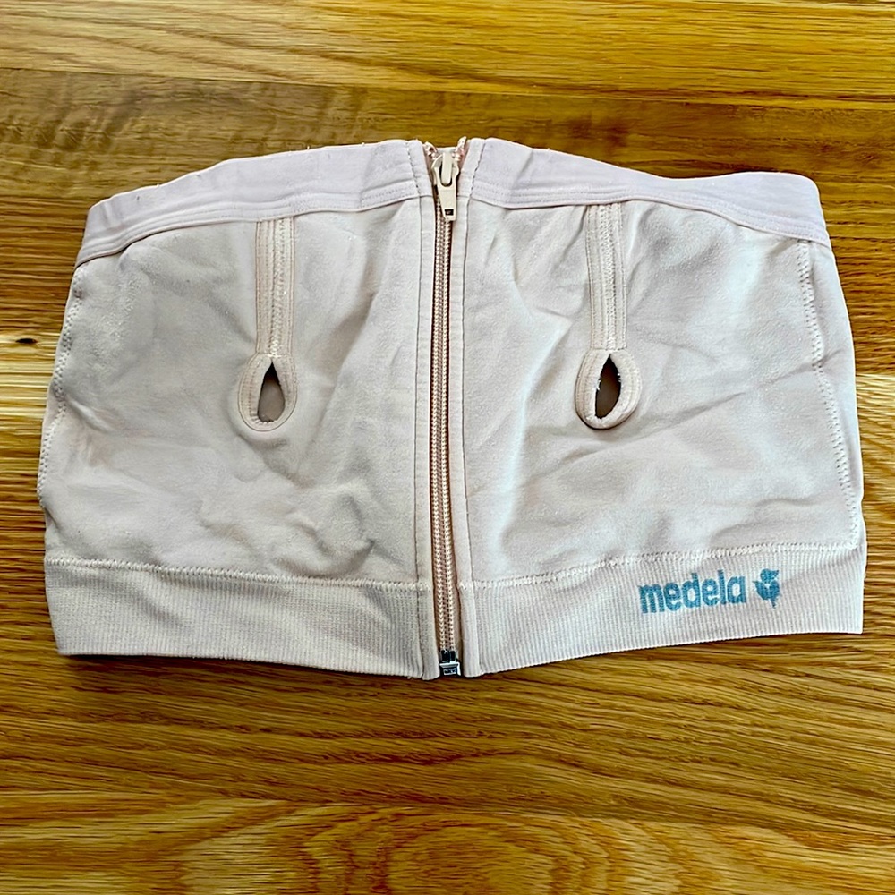 Medela pumping bra